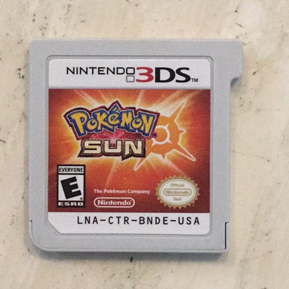Pokemon Sun Nintendo 3DS Game Authentic Complete CIB - Picture 4 of 12
